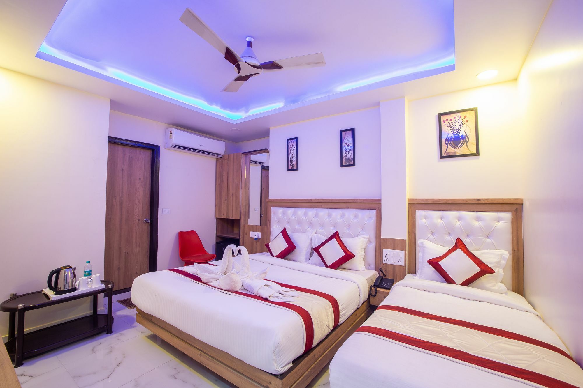 Hotel Sarthak Palace - By Pooja Hospitality نيودلهي المظهر الخارجي الصورة