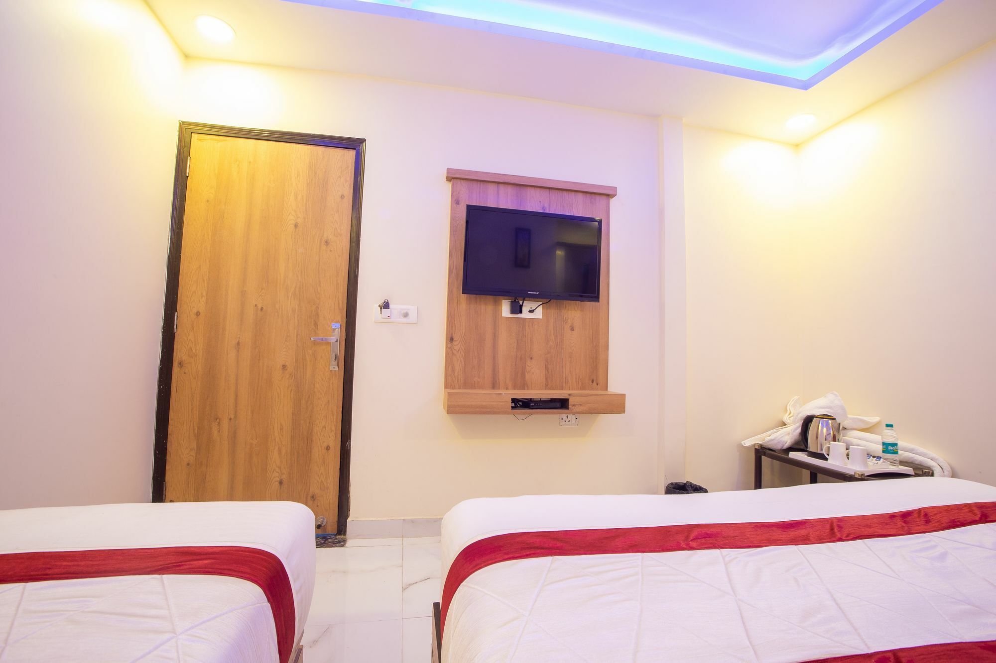 Hotel Sarthak Palace - By Pooja Hospitality نيودلهي المظهر الخارجي الصورة
