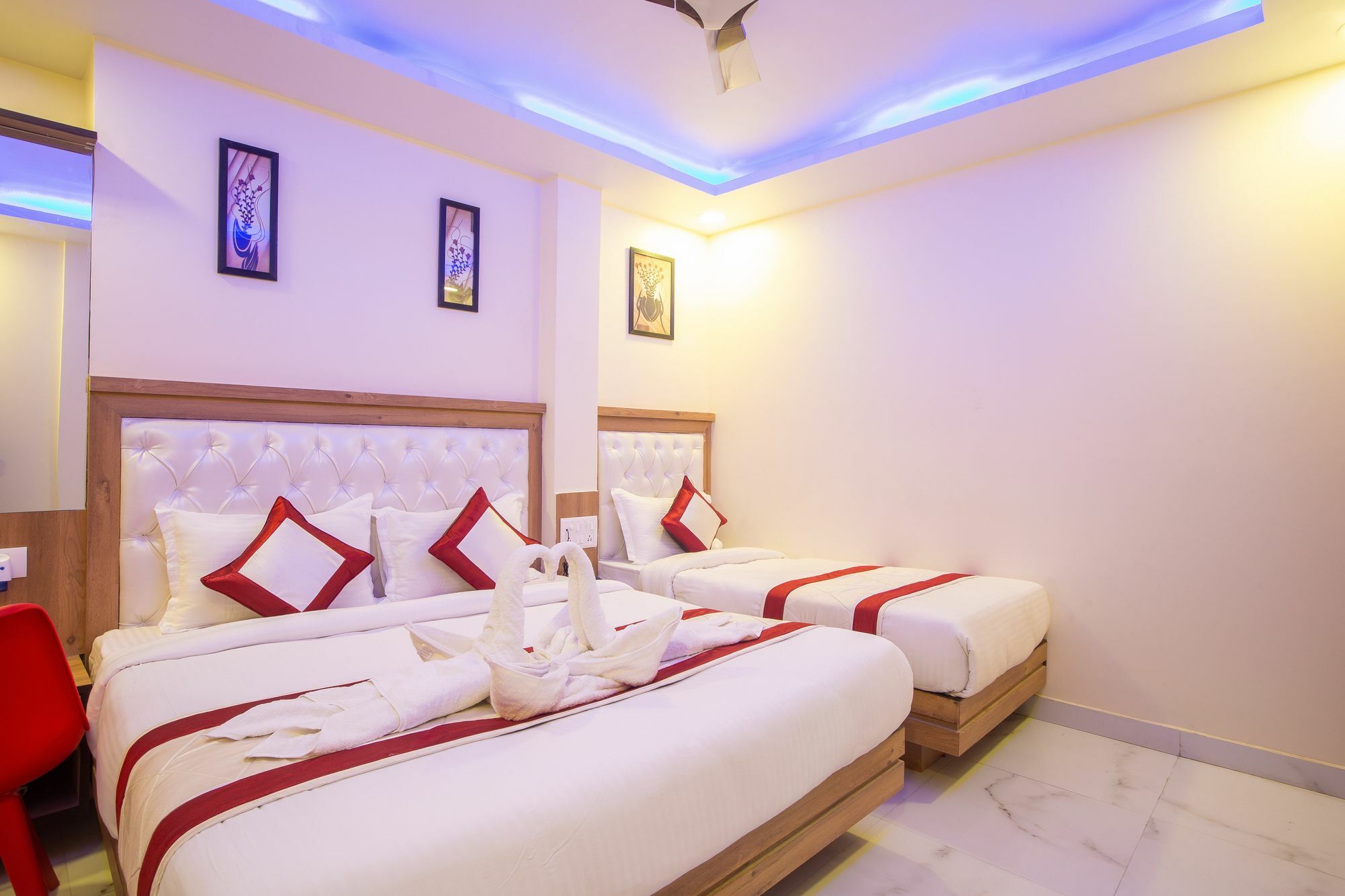 Hotel Sarthak Palace - By Pooja Hospitality نيودلهي المظهر الخارجي الصورة