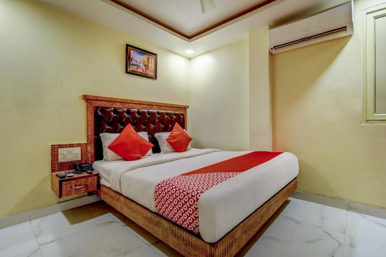 Hotel Sarthak Palace - By Pooja Hospitality نيودلهي المظهر الخارجي الصورة