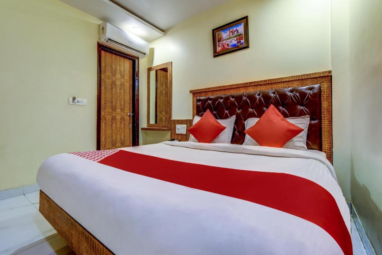 Hotel Sarthak Palace - By Pooja Hospitality نيودلهي المظهر الخارجي الصورة